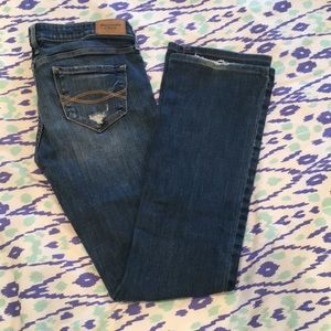 Light/medium wash Bootcut Jean
